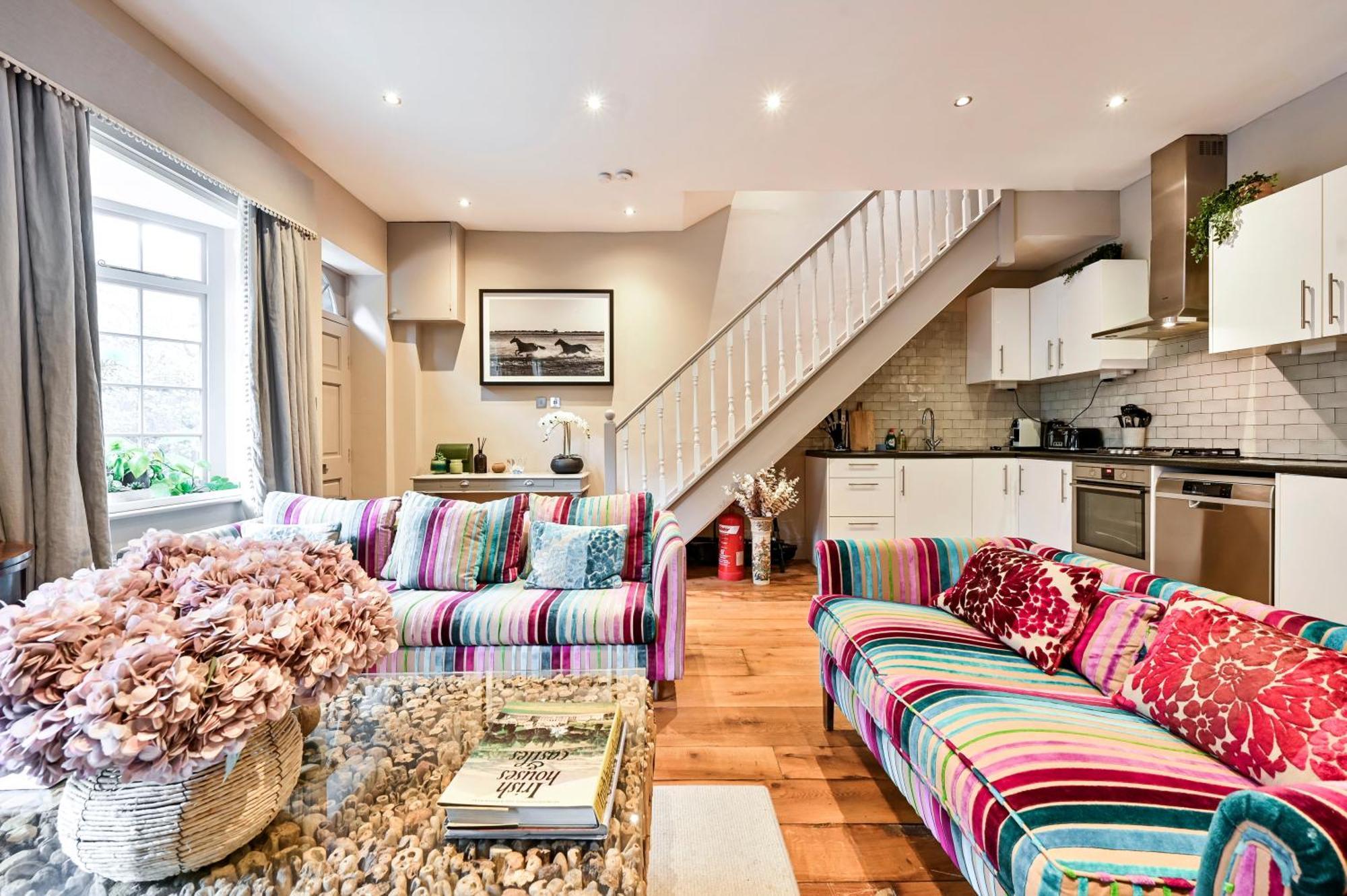 Апартаменти Magnificent 2 Bed Hyde Park Mews House Лондон Екстер'єр фото