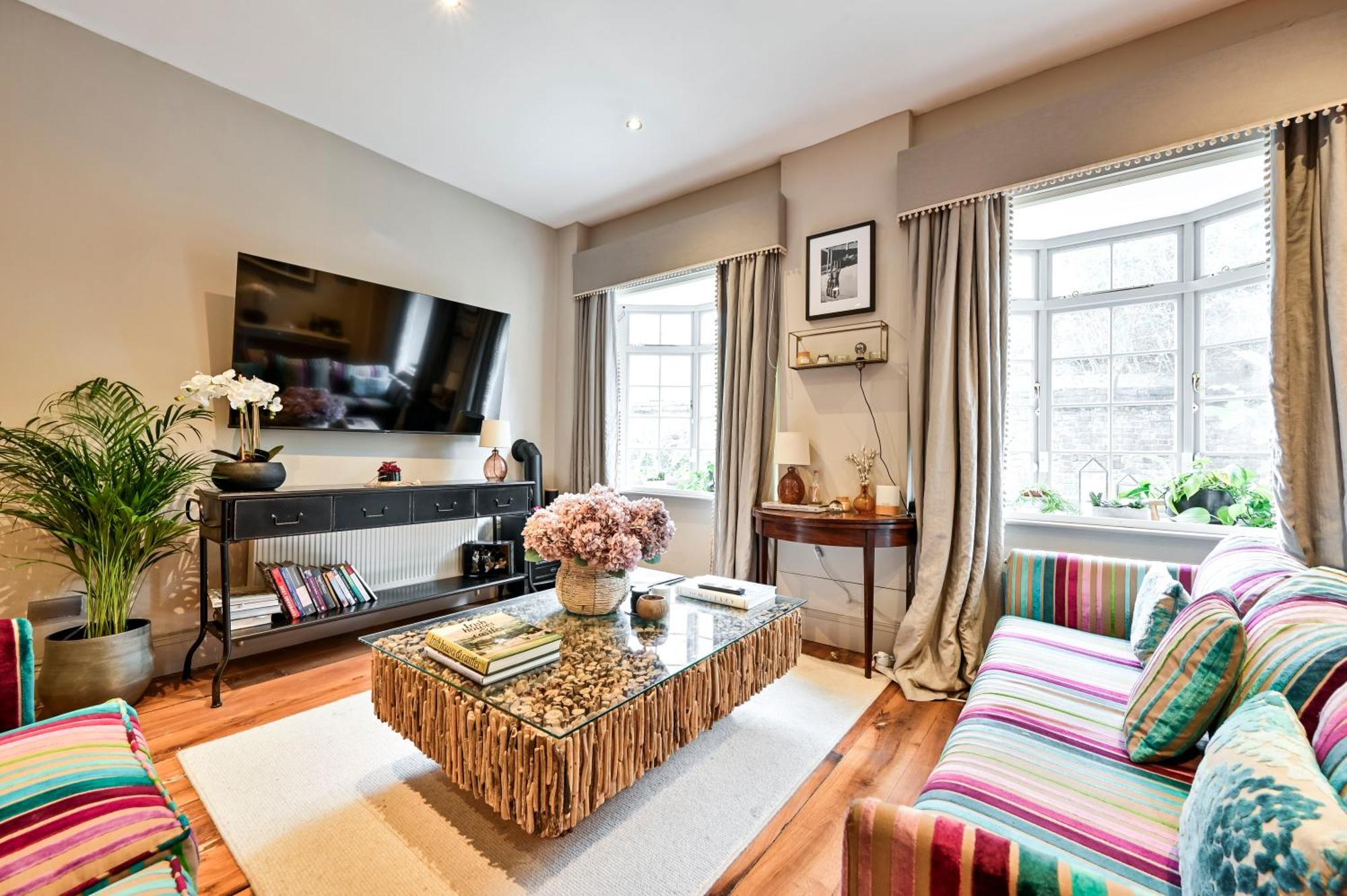 Апартаменти Magnificent 2 Bed Hyde Park Mews House Лондон Екстер'єр фото