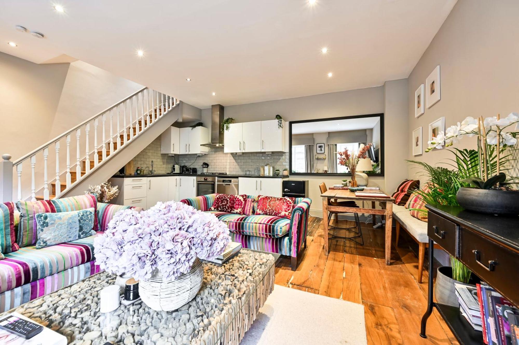 Апартаменти Magnificent 2 Bed Hyde Park Mews House Лондон Екстер'єр фото